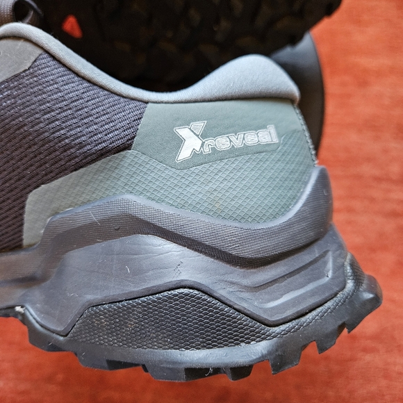 Salomon Women's X Reveal Trail hiking Shoes Size 7.5 LIKE NEW Basalm Green - Picture 9 of 11